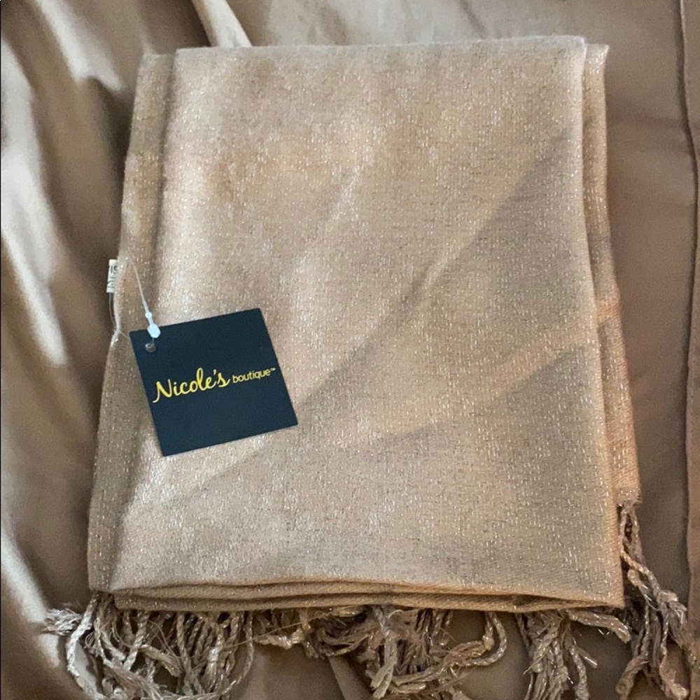 Brown shimmer scarf
